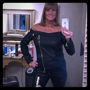 Meet your Posher, Debbie